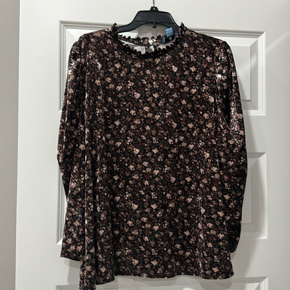 NEW Cece Ruffle Mock Neck Floral Velvet Top